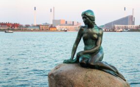 Statue of the little mermaid in Copenhagen